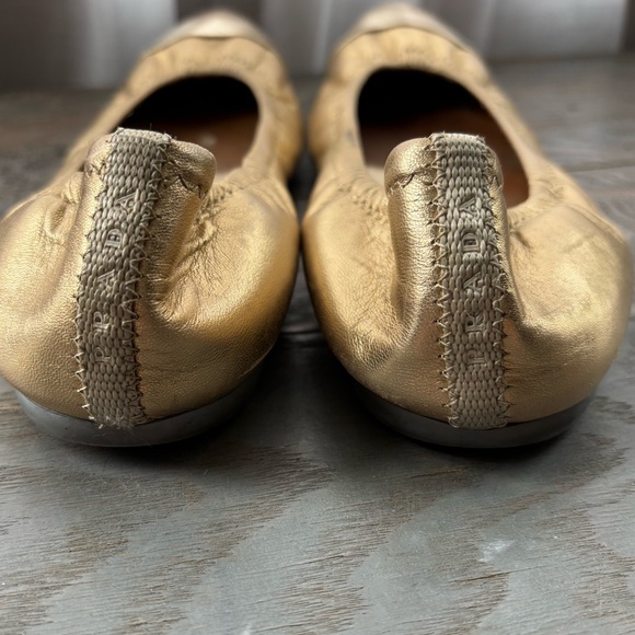 Prada Sport gold ballet flats | size 40 - Picture 9 of 14